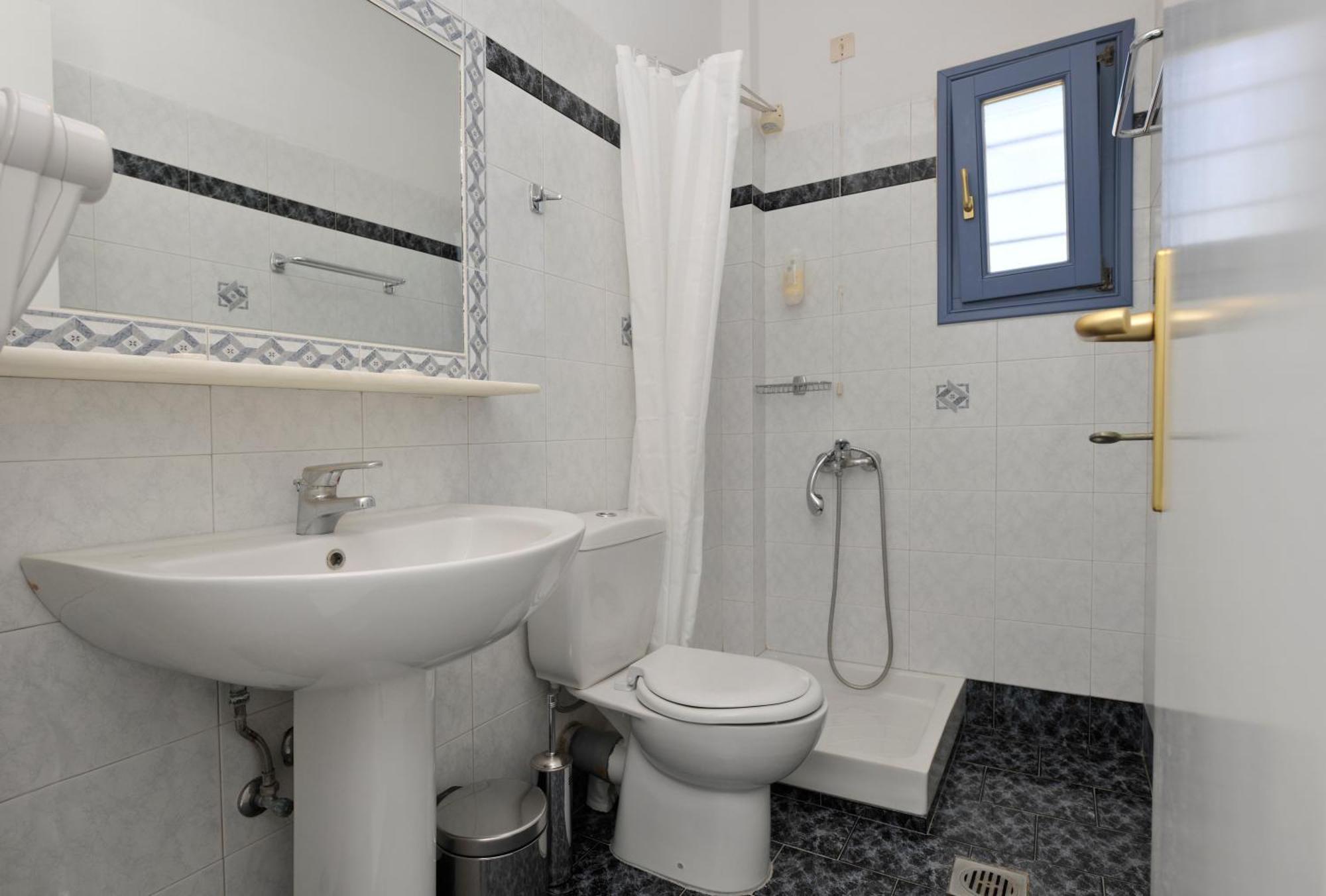 דריוס Nissiotiko Studios & Apartments מראה חיצוני תמונה